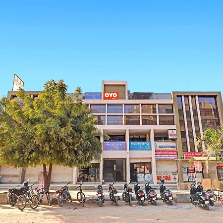 Fabhotel Relax 간디나가르 외부 사진